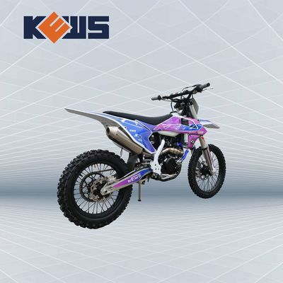 Xe máy mô tô 4 thì KTM Enduro với động cơ NB300 Làm mát bằng nước bốn thì
