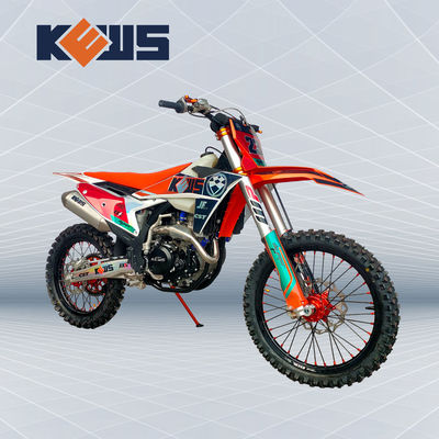 K23 Xe đạp địa hình màu đỏ trắng và đen với động cơ làm mát bằng nước NC300S Xe máy Enduro 23kw