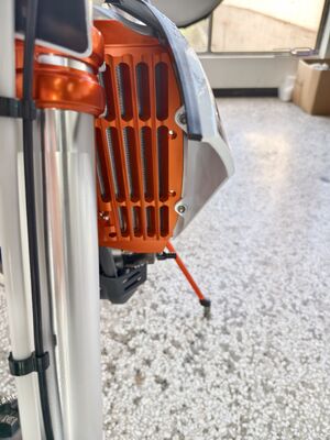 KEWS k23 R-edition Động cơ Enduro 4 Takt với 21,0 kW Điện năng 25,0 N * m Động lực tối đa và tốc độ tối đa 140 km / h