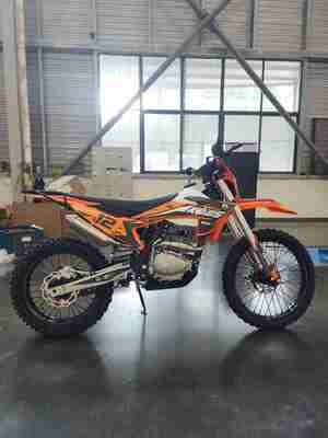 KEWS 175FMN PR300 4T Enduro / Motocross Motorcycle với động cơ PR300 271.3ML Piston Displacement và Electric Starter