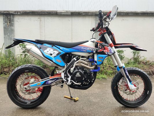 Động cơ 4 thì làm mát bằng nước NC450 Super Motard Motorcycles Supermoto Bikes